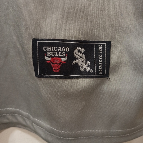 Chicago bulls basketball men's jersey. Size L - Picture 5 of 13